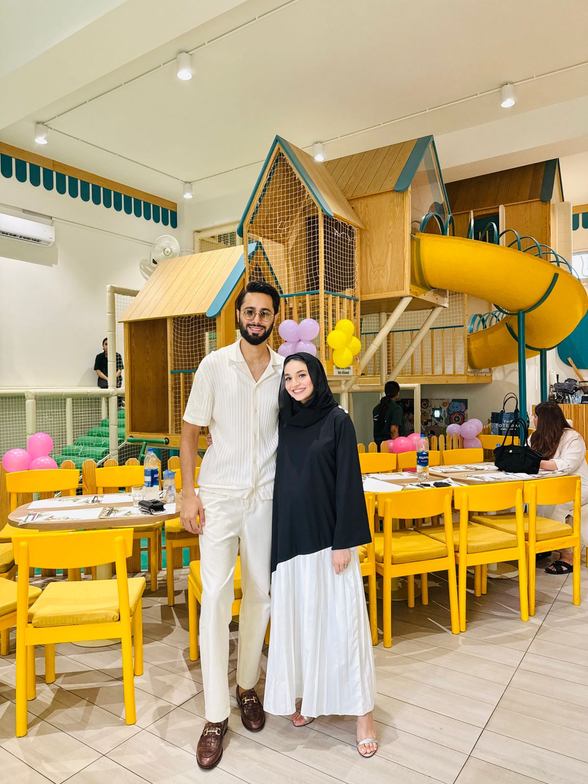 The Contrast - Image 2