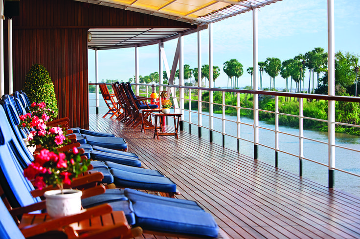 Uniworld Gallery of Traveler